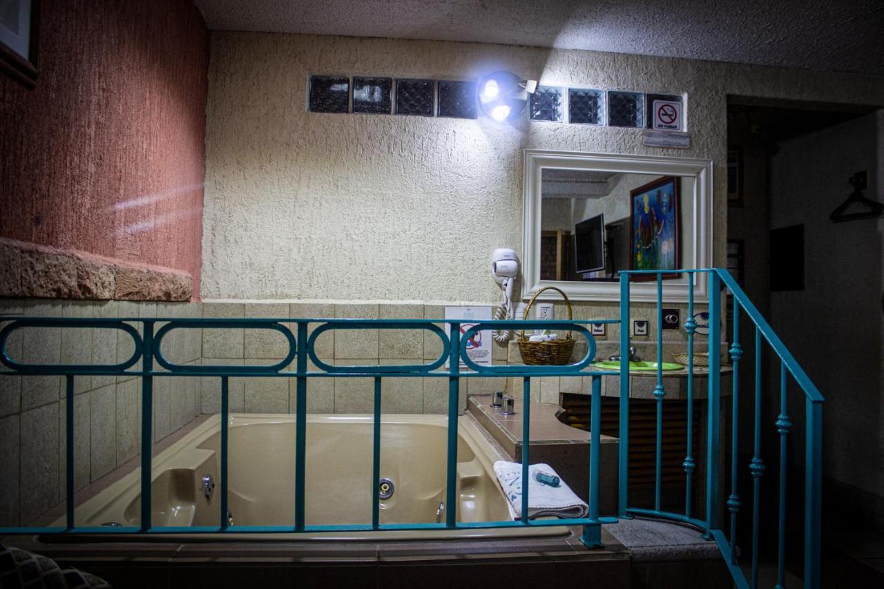 Azul Turquesa Hotel Cuernavaca Kültér fotó